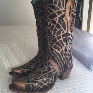 Metallic gold Corral cowboy boots